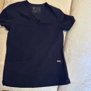 Figs navy scrub top women’s